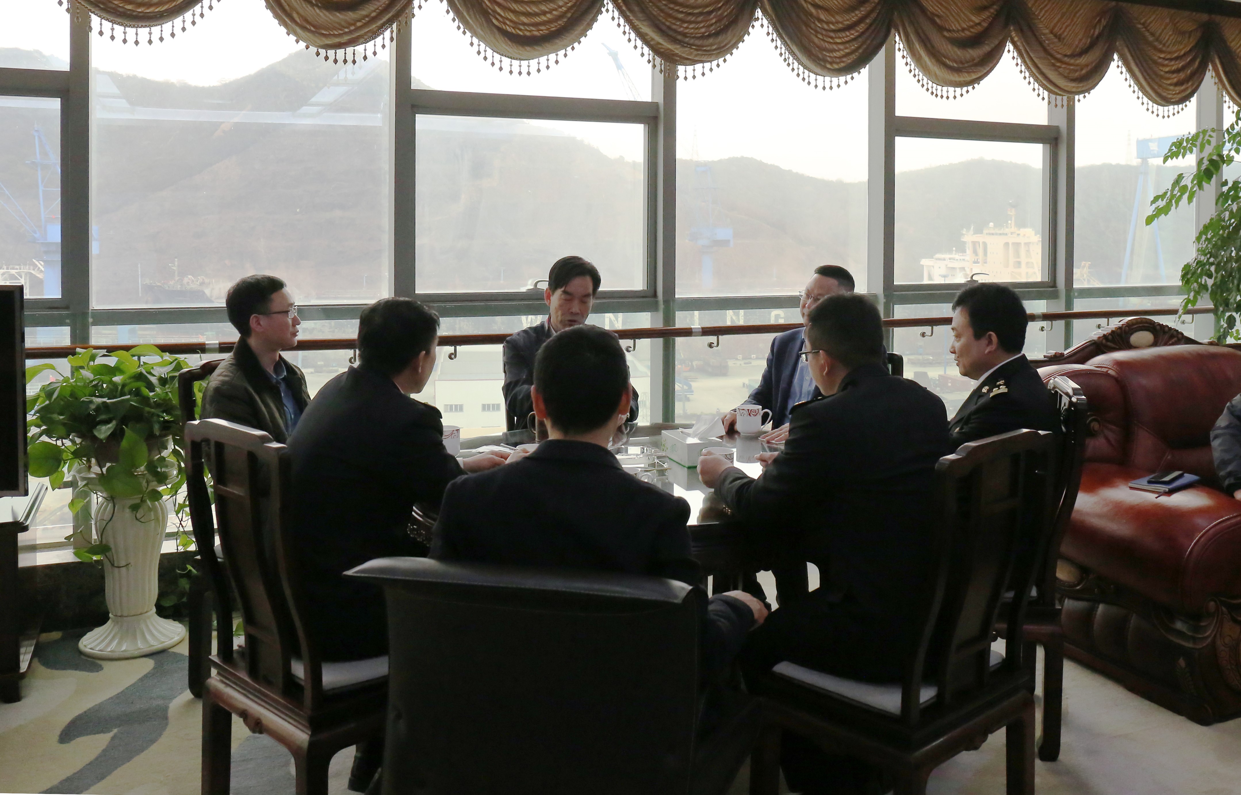 舟山海关关长吴伟东莅临我司调研_环球360