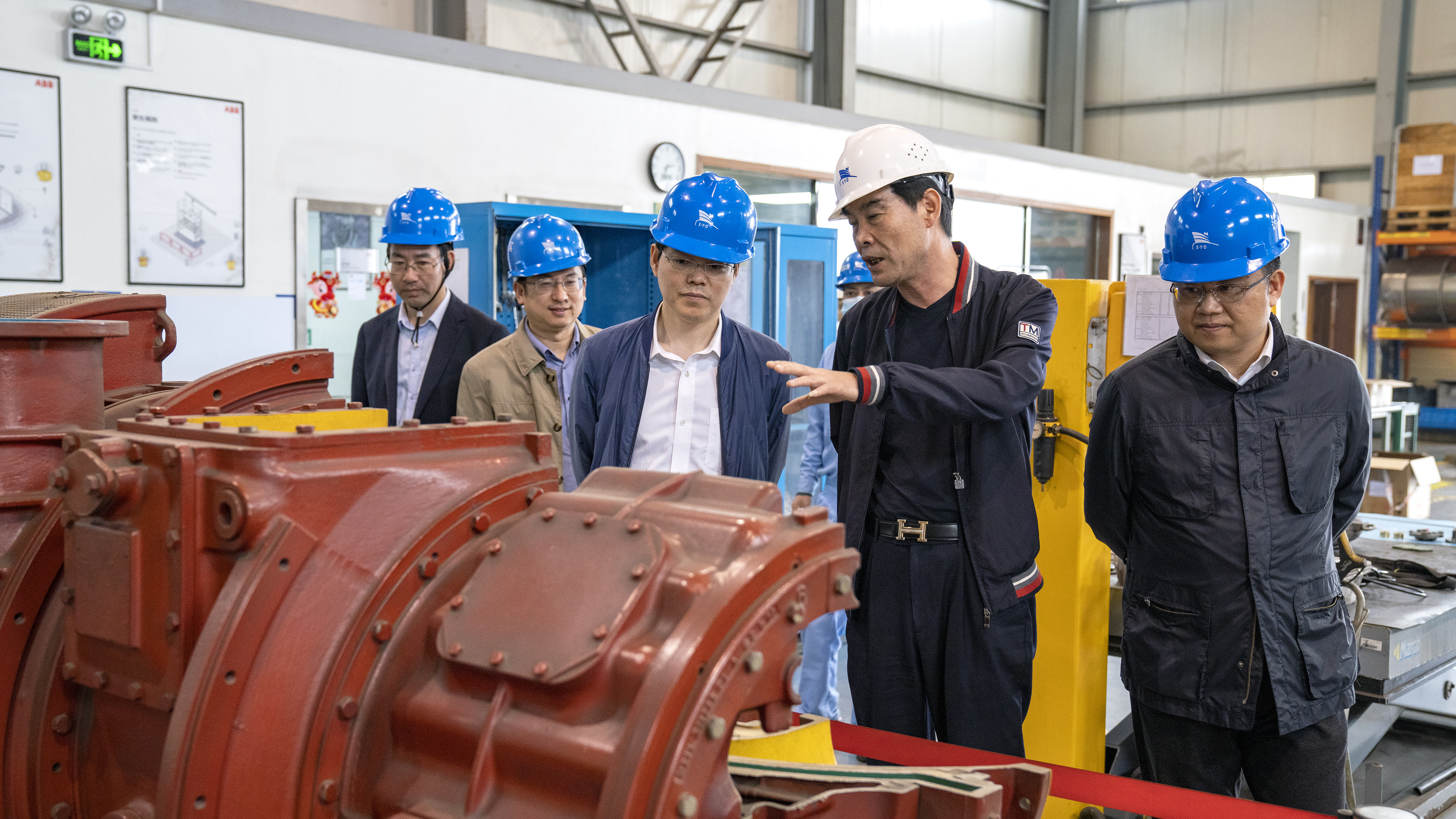 市委常委、市纪委书记章青山一行莅临我司调研_环球360
